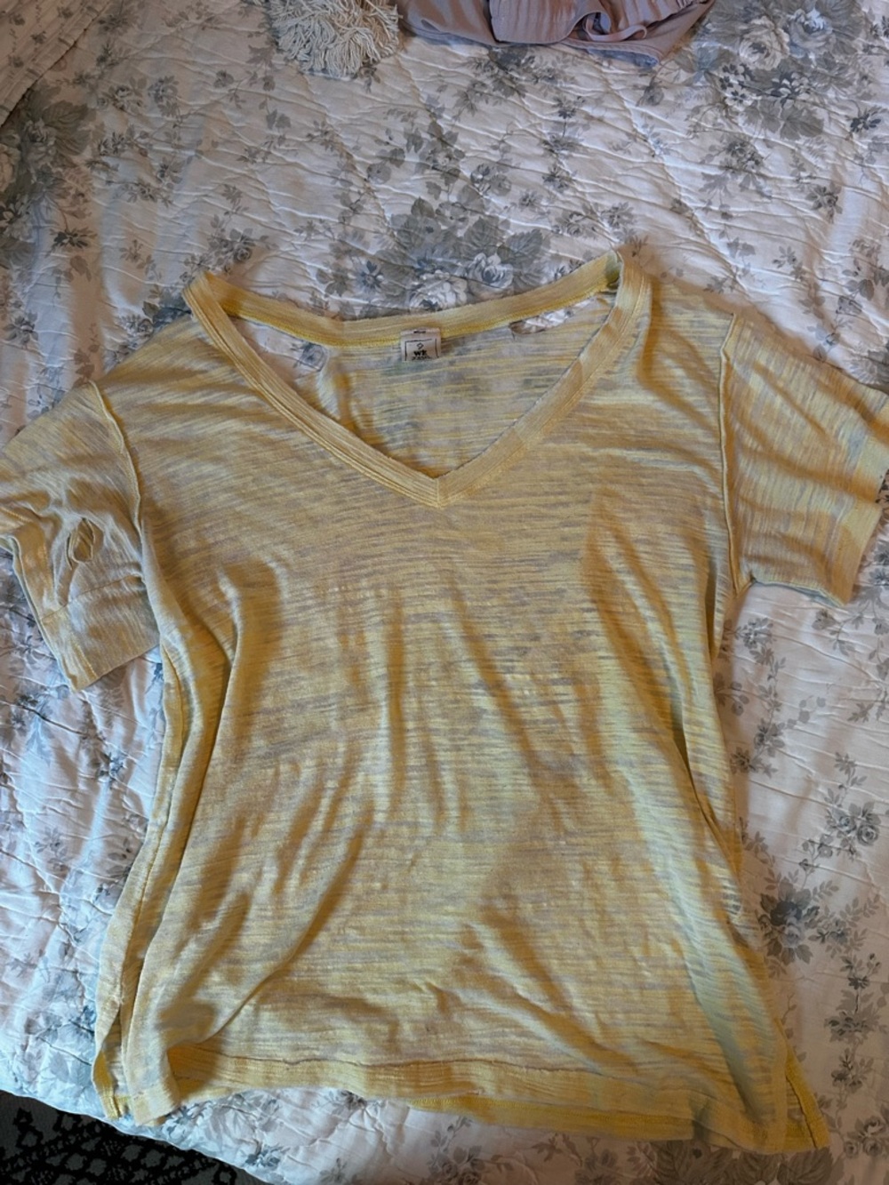 We The Free Light Yellow V-Neck Short Sleeve Tee